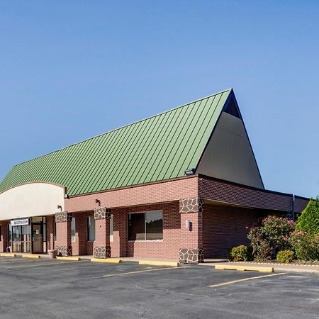 Oyo Hotel Wade/Fayetteville I-95 South Exterior foto